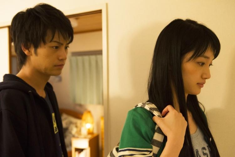 共に歩く ポスター