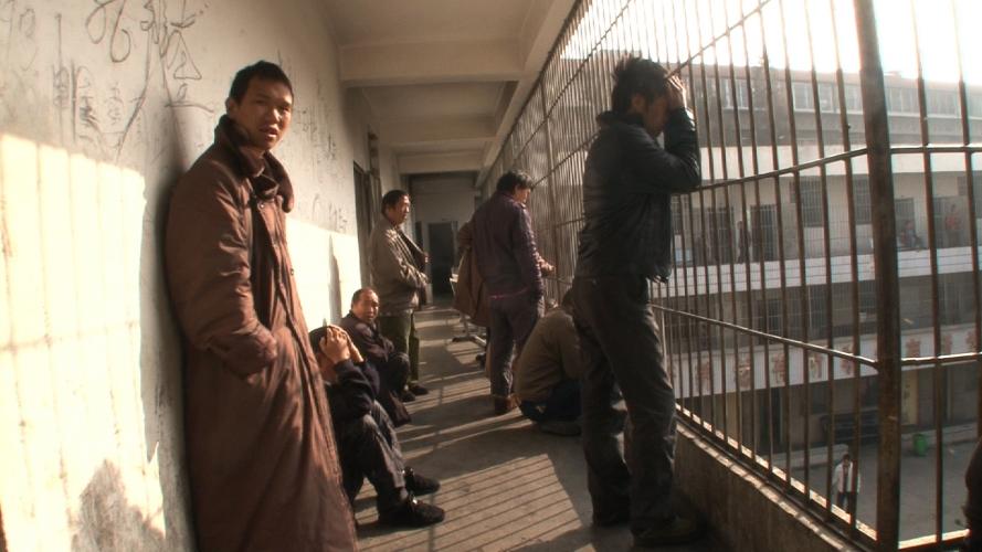 収容病棟 ポスター