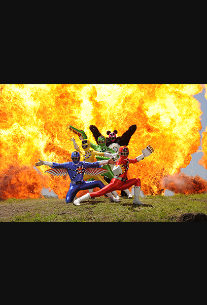 仮面ライダー鎧武サッカー大決戦!黄金の果実争奪杯! 烈車戦隊トッキュウジャー THE MOVIE ギャラクシーラインSOS ポスター