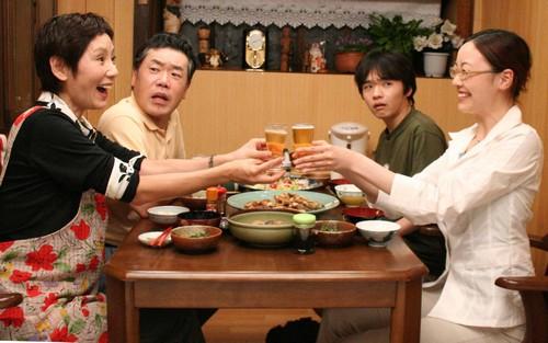 かぞくのひけつ ポスター
