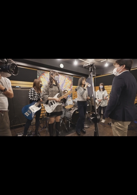 ライブで歓声が聞こえる日コロナ禍に抗う音楽業界 ポスター